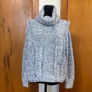 Gray White Heathered Turtleneck Sweater Fringe Fray Detail P2P 21.5” Fall Winter